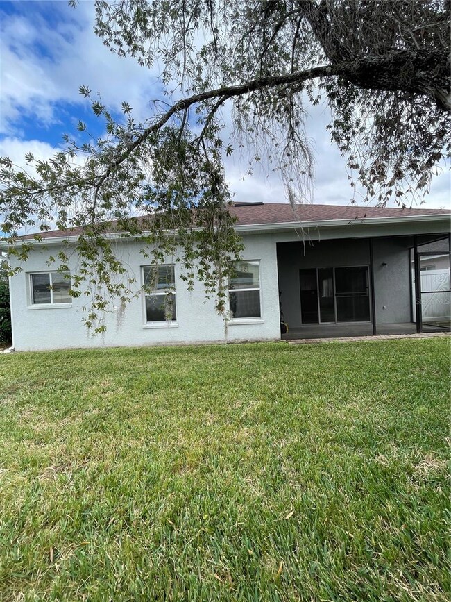 4939 Woodmere Rd, Land O Lakes, FL 34639 - photo 5