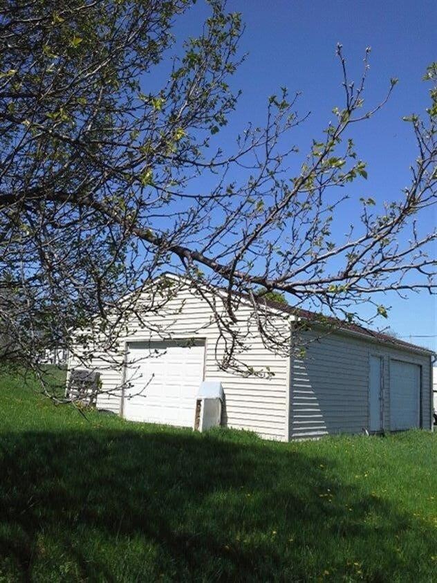 541 Keene Troy Pike, Versailles, KY 40383 - photo 2