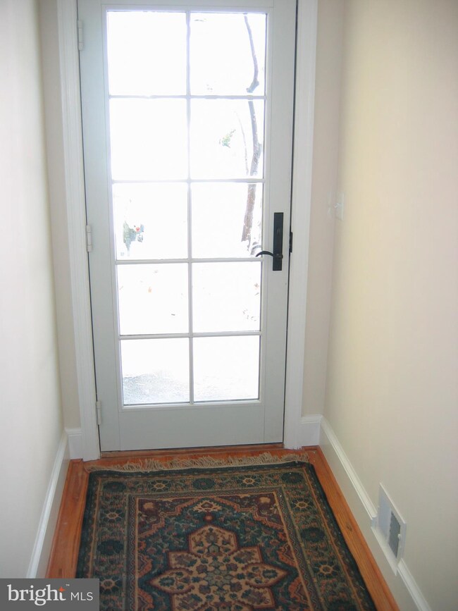 7805 Accotink Place, Alexandria, VA 22308 - photo 2