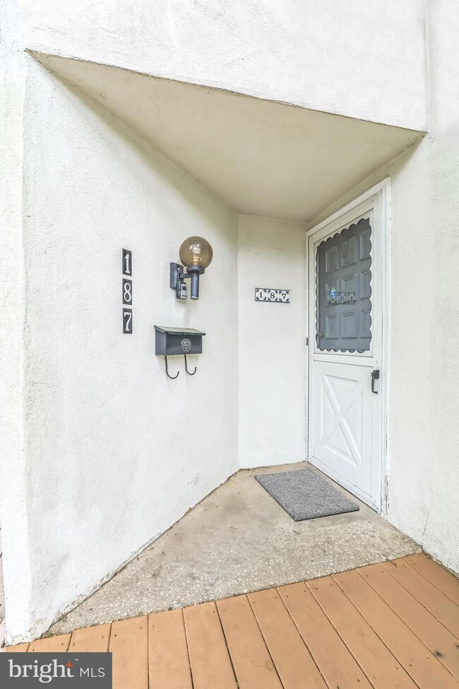 187 E Chelsea Cir unit 187, Newtown Square, PA 19073 - photo 2