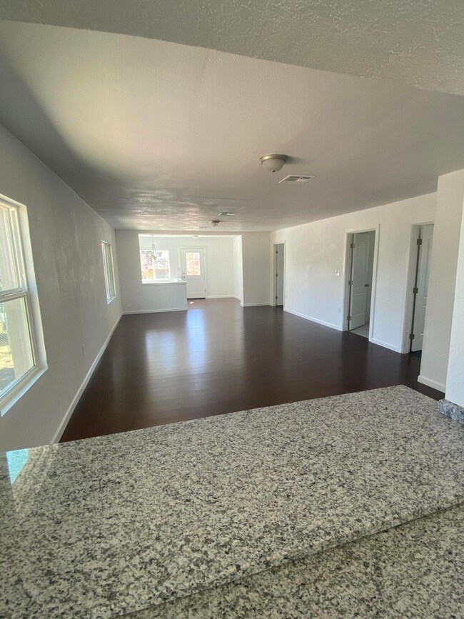 225 Yale Ave, El Paso, TX 79907 - photo 7