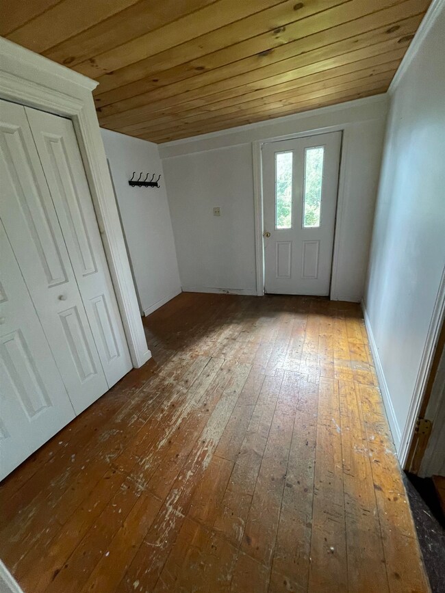 741 Journeys End, Rutland, VT 05701 - photo 3