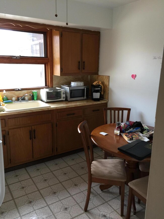 158 Sinclair Ave unit 1, Staten Island, NY 10312 - photo 5