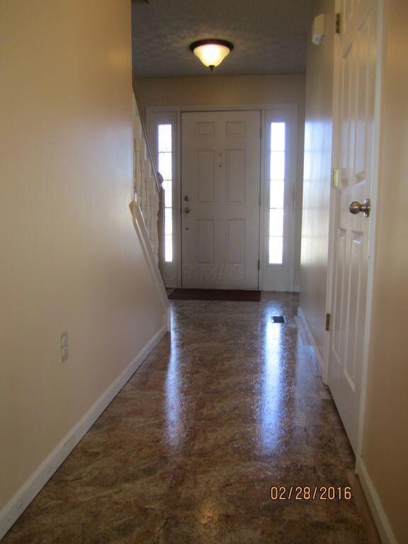 1490 Pecan Place, Circleville, OH 43113 - photo 6