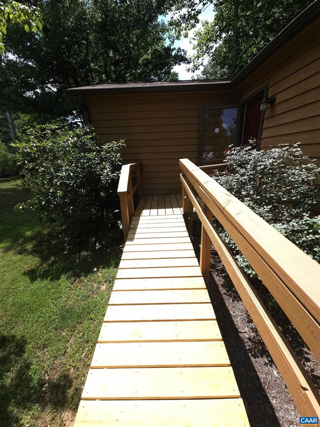 262 Heatherton Dr, Ruckersville, VA 22968 - photo 5