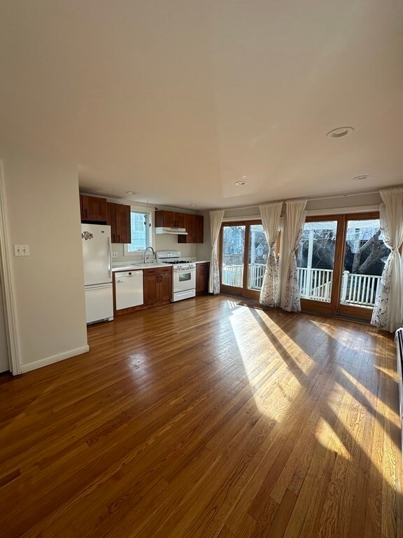 508 Franklin St unit 504, Cambridge, MA 02139 - photo 4