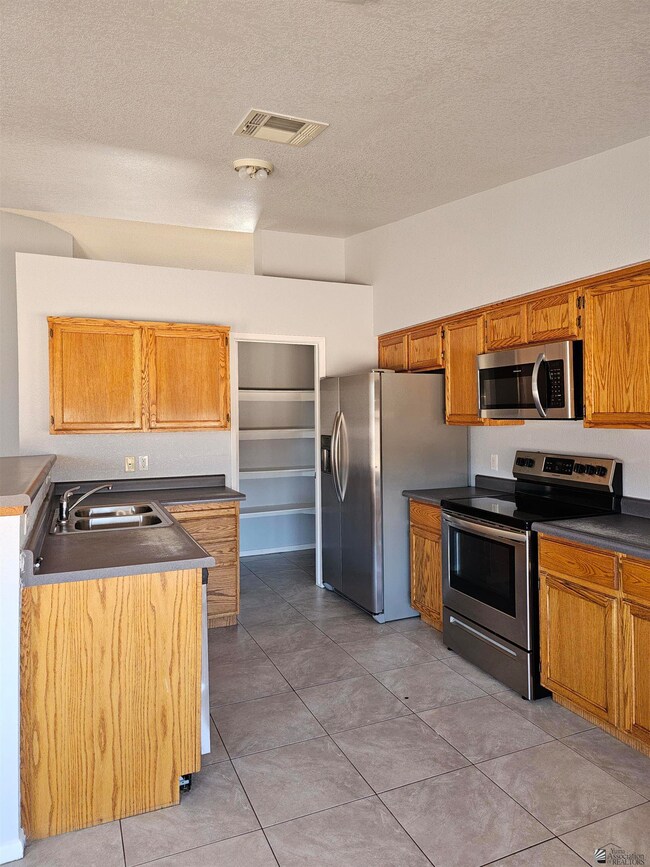 6162 E 43rd St, Yuma, AZ 85365 - photo 6