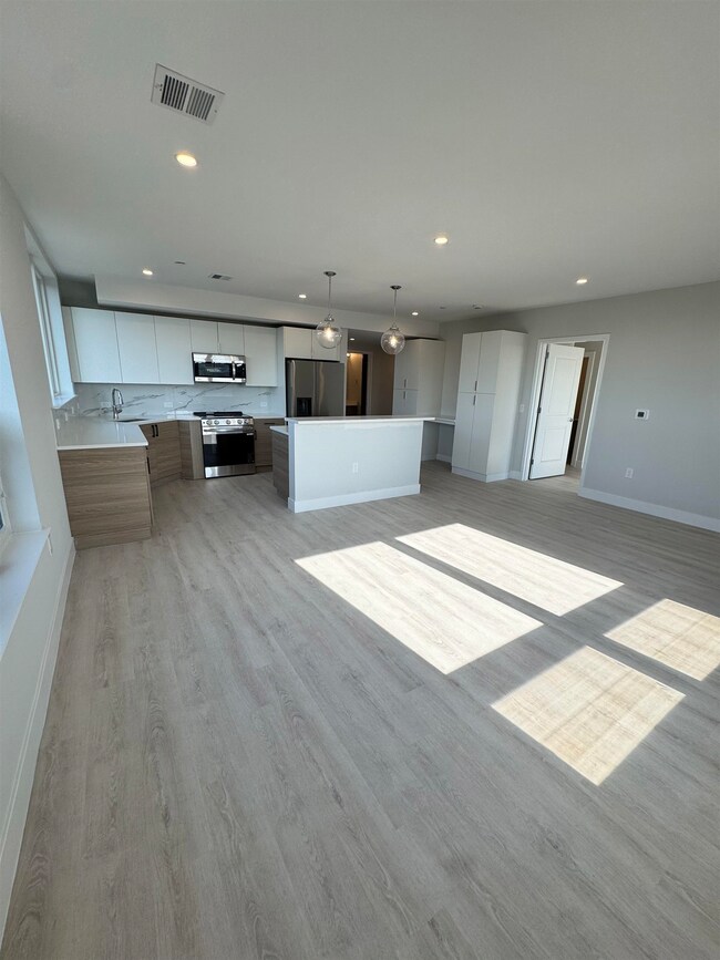 40 Center St unit 403, Jersey City, NJ 07302 - photo 7