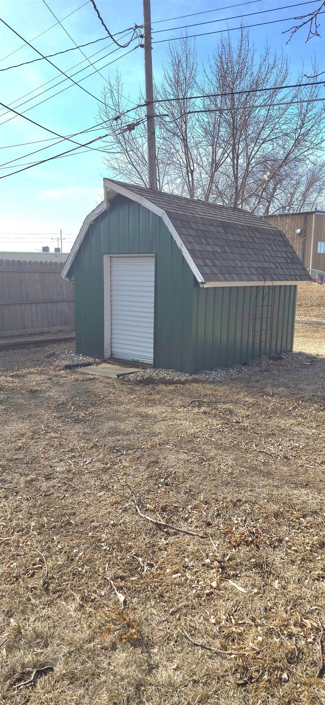 1102 Southern Dr, Norfolk, NE 68701 - photo 4