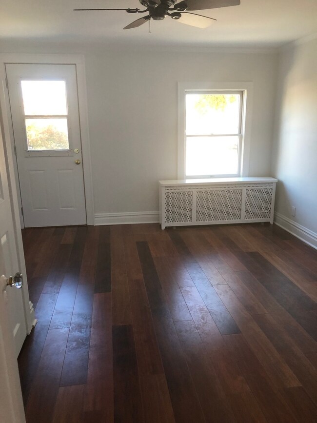 345 N Addison Ave unit 2, Elmhurst, IL 60126 - photo 3