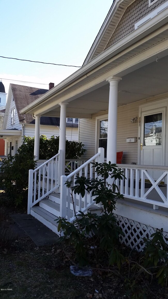 108 W High St, Milford, PA 18337 - photo 2