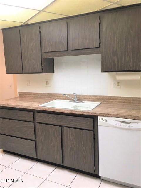 10885 W Buccaneer Dr unit 17J, Sun City, AZ 85351 - photo 7