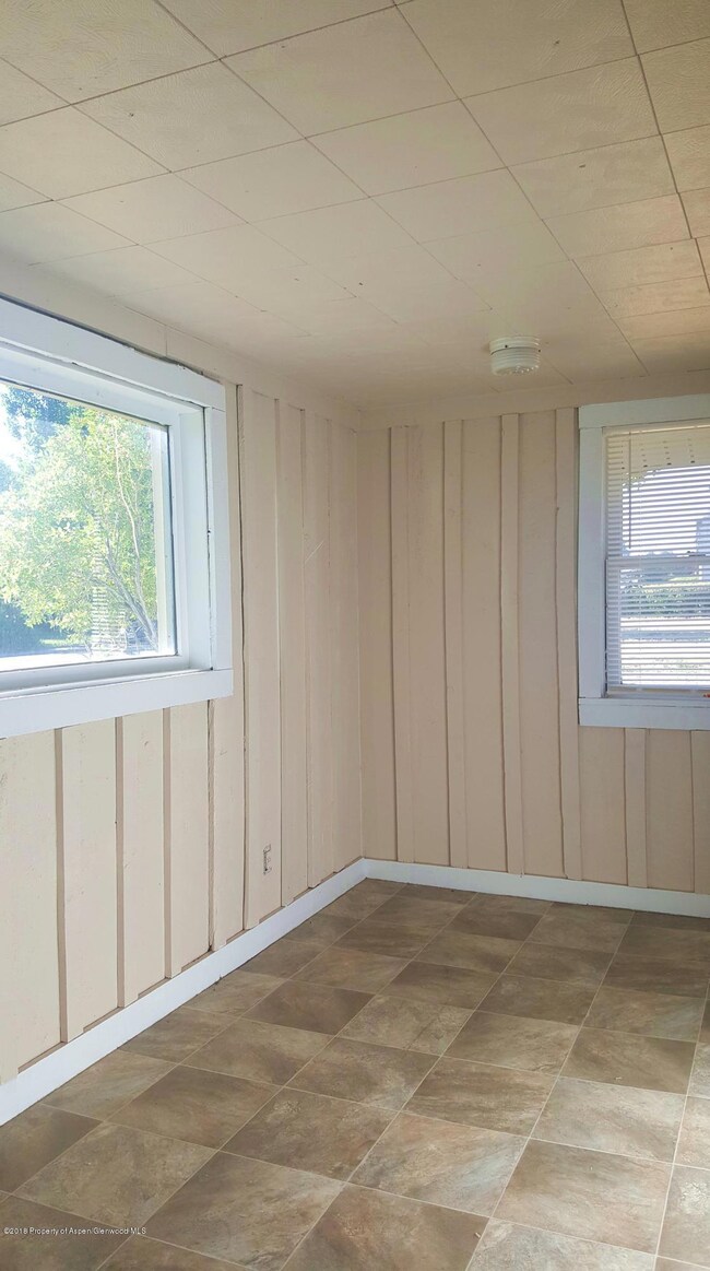 421 Russell St, Craig, CO 81625 - photo 6