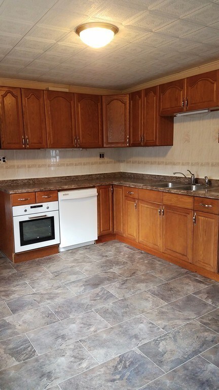 32 Walcott St, Natick, MA 01760 - photo 3