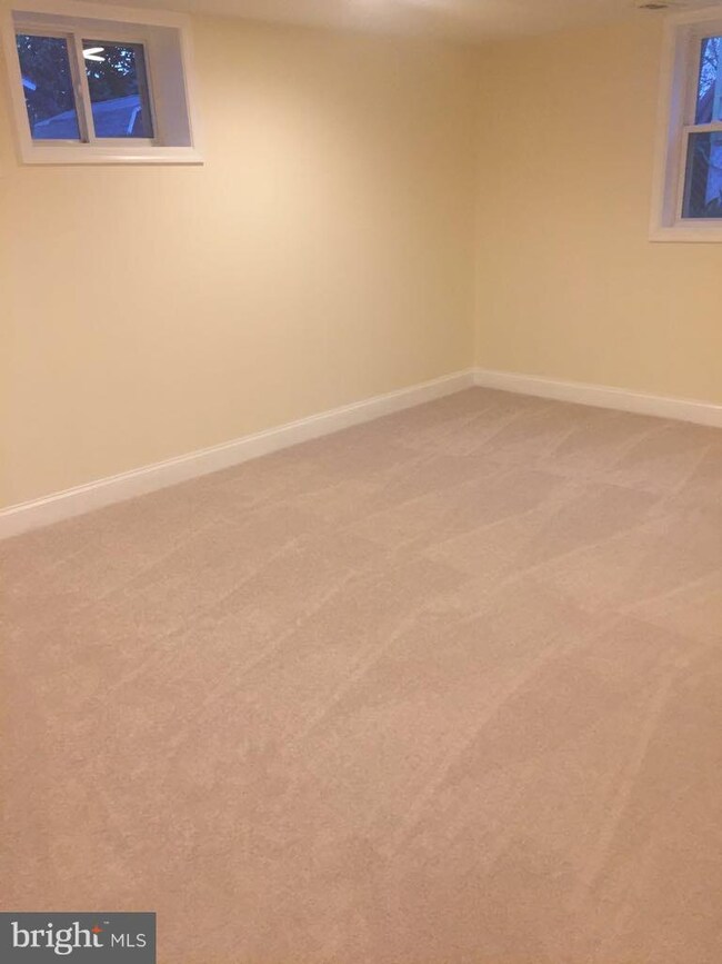 2204 Oregon Ave, Hyattsville, MD 20785 - photo 2