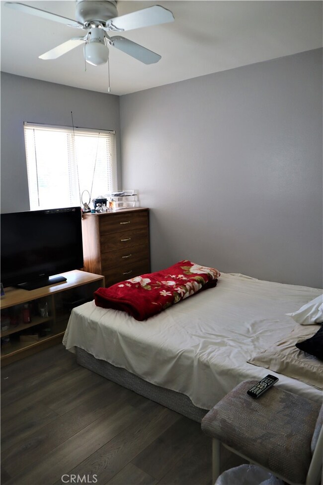 9877 Almeria Ave, Fontana, CA 92335 - photo 7