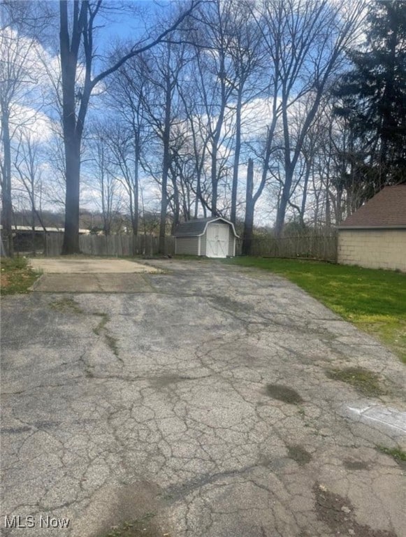 2541 Edgebrook Ave, Akron, OH 44312 - photo 3