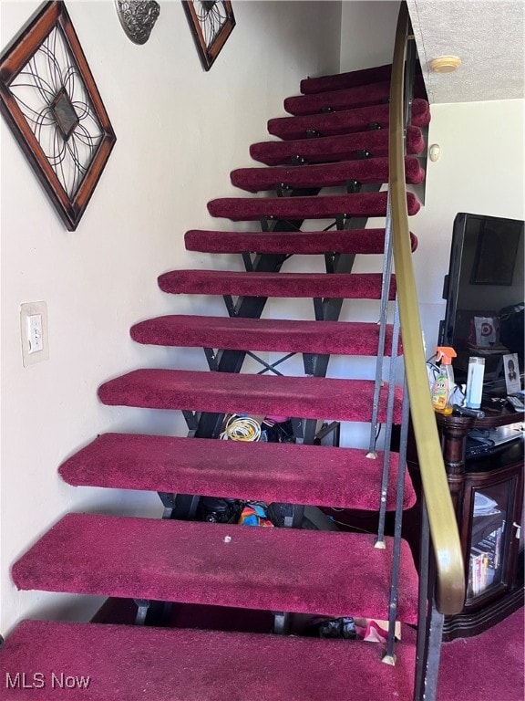 27601 Mills Ave, Euclid, OH 44132 - photo 6