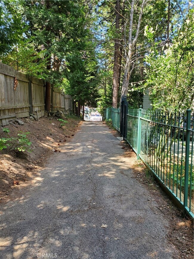 0 Mbm 2 Slip 18 Dr unit IG25263239, Lake Arrowhead, CA 92352 - photo 2