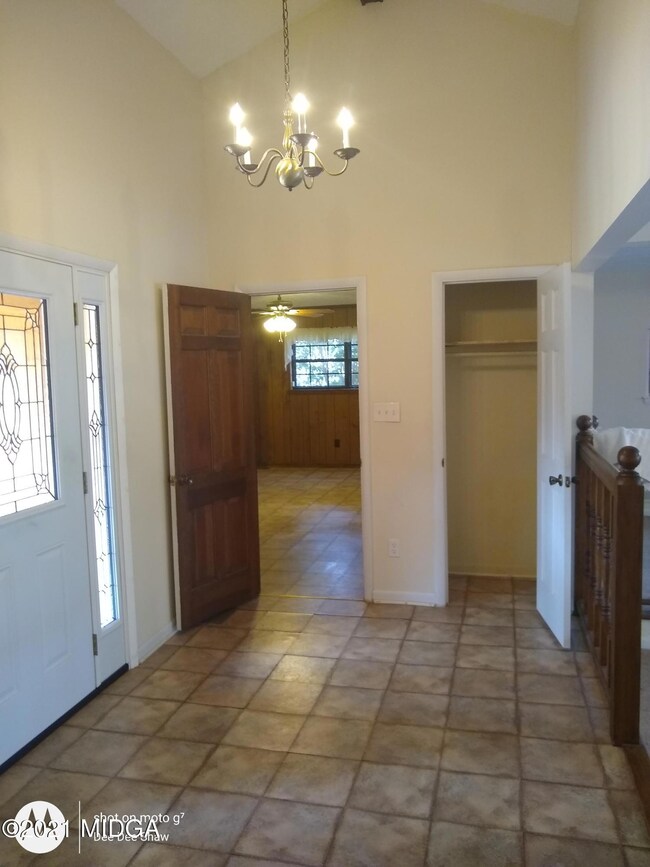 foyer/front entrance
