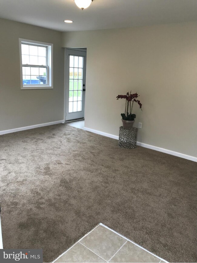 155 Polk Dr, Manassas Park, VA 20111 - photo 3