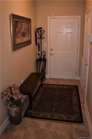 16909 Doe Valley Ct, Cornelius, NC 28031 - photo 2