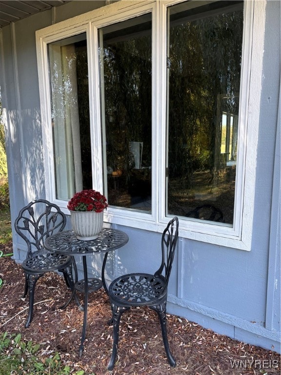 5427 Mapleton Rd, Lockport, NY 14094 - photo 2