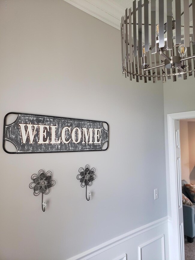 571 Blackberry Cir, Mount Washington, KY 40047 - photo 2