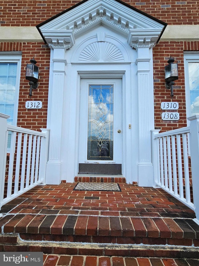 1310 Ramseur Ln, Winchester, VA 22601 - photo 4