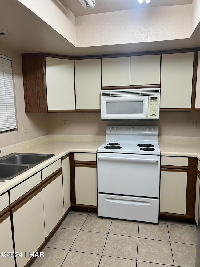 1810 Bimini Ln unit 2, Lake Havasu City, AZ 86403 - photo 4