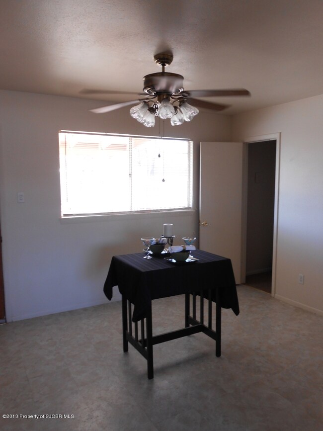 3703 Sierra Vista Dr, Farmington, NM 87402 - photo 5