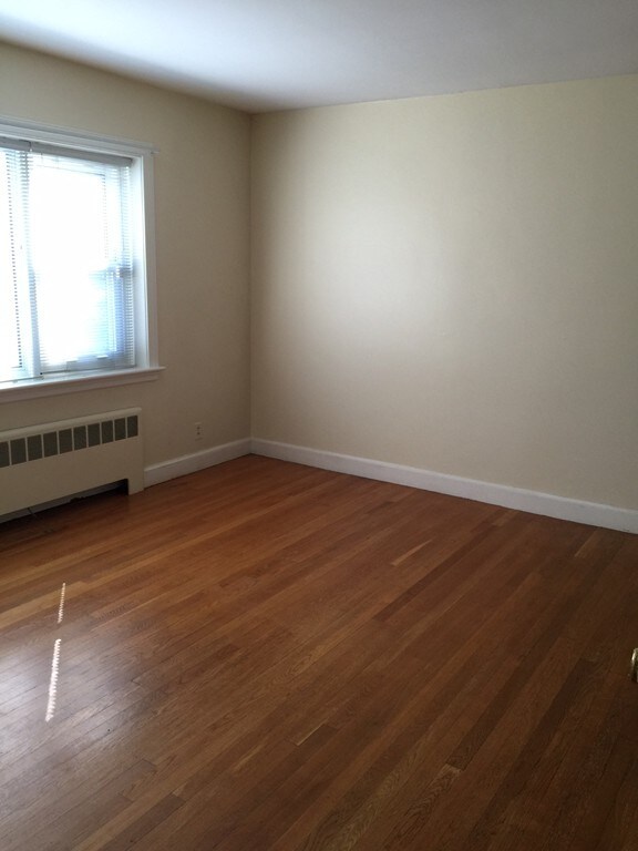 77 Lynn Shore Dr unit 1, Lynn, MA 01902 - photo 4