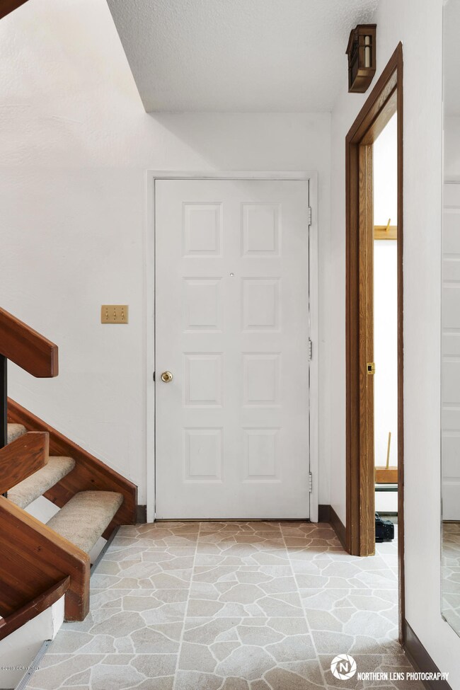 Entry (Unit 6007)
