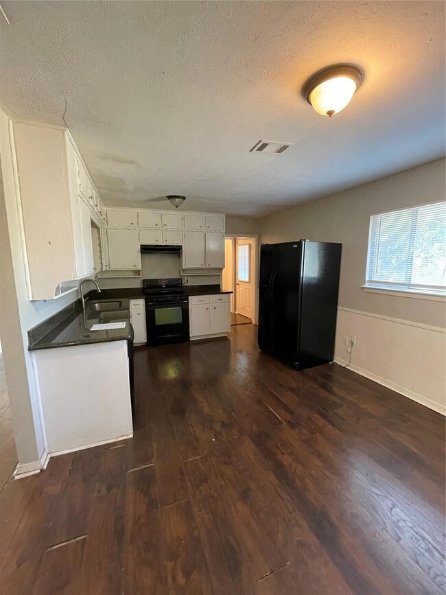 8848 Kate St, Fort Worth, TX 76108 - photo 6