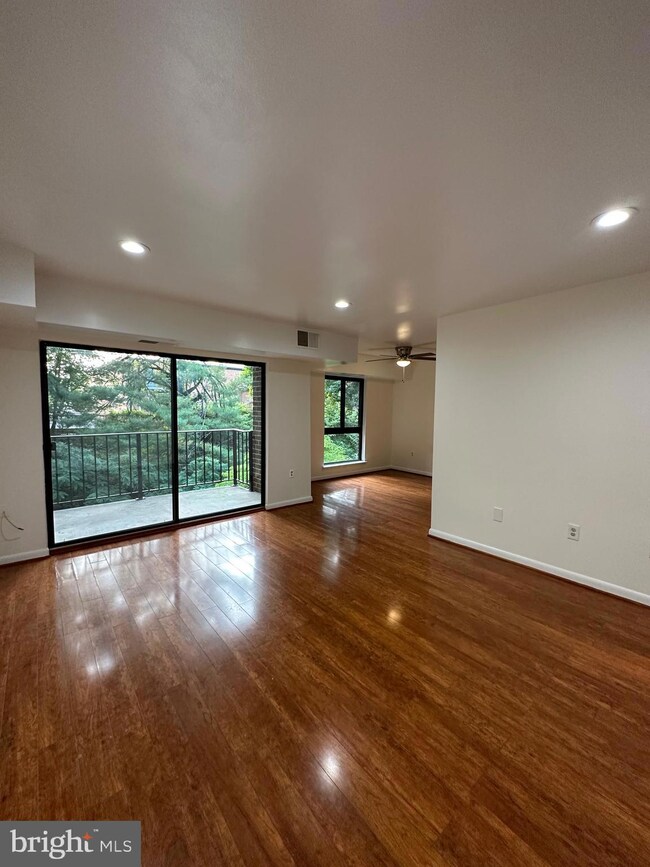 17804 Buehler Rd unit 148, Olney, MD 20832 - photo 2