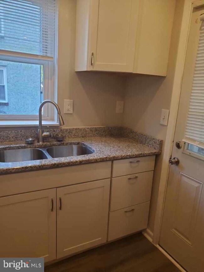 138 Atlas Dr, New Castle, DE 19720 - photo 4