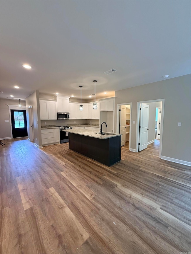 370 Meadow Creek Dr, Benton, AR 72015 - photo 4