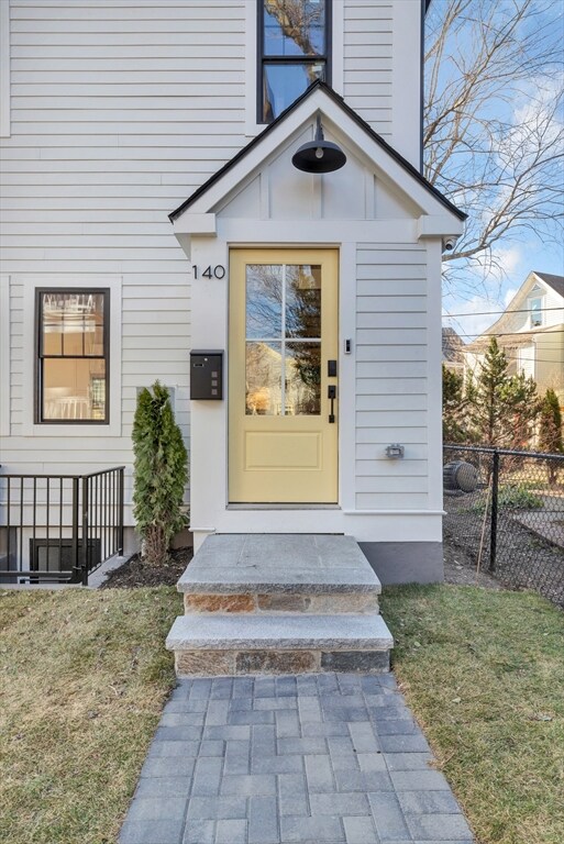 140 Rindge Ave, Cambridge, MA 02140 - photo 2