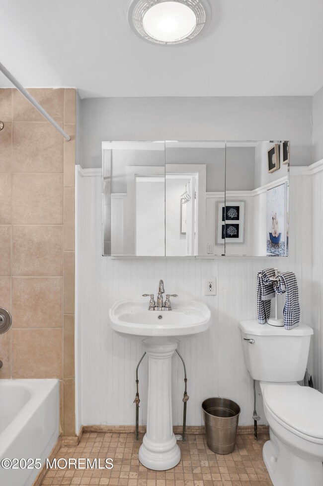 512 Main Ave unit 4, Bay Head, NJ 08742 - photo 7