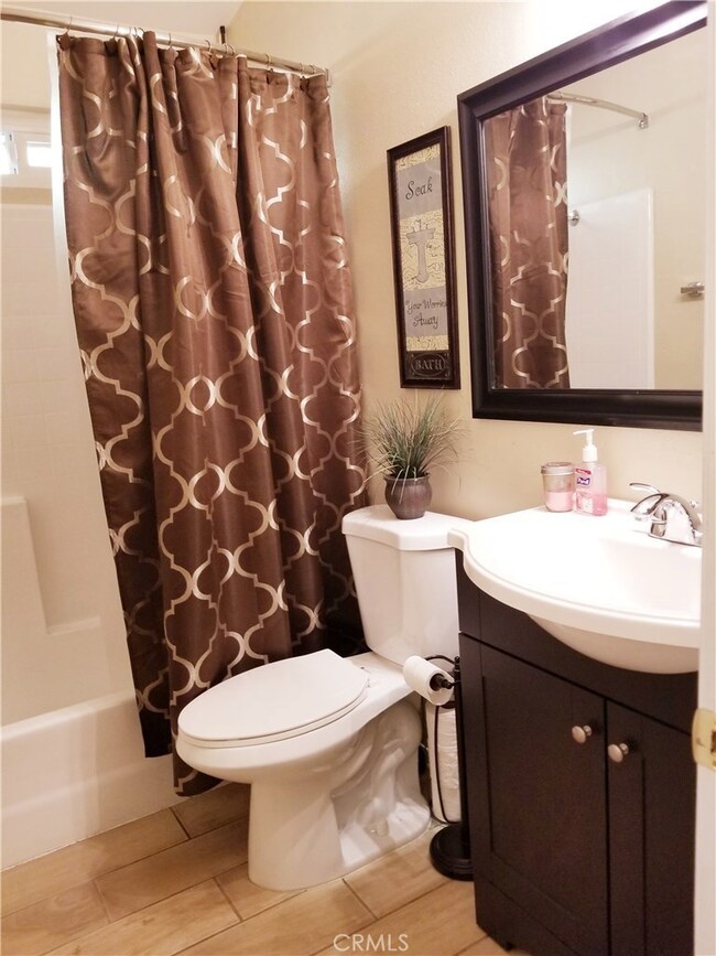 200 S Sherer Place, Compton, CA 90220 - photo 5