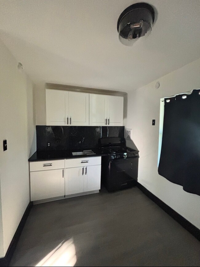 7213 Moline St unit 3, Houston, TX 77087 - photo 5