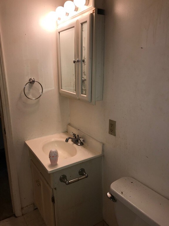 15 Wildwood St unit 1, Dracut, MA 01826 - photo 4