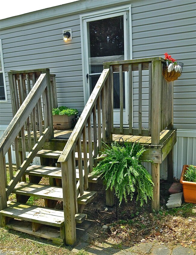 403 Jefferson St, Eatontown, NJ 07724 - photo 2