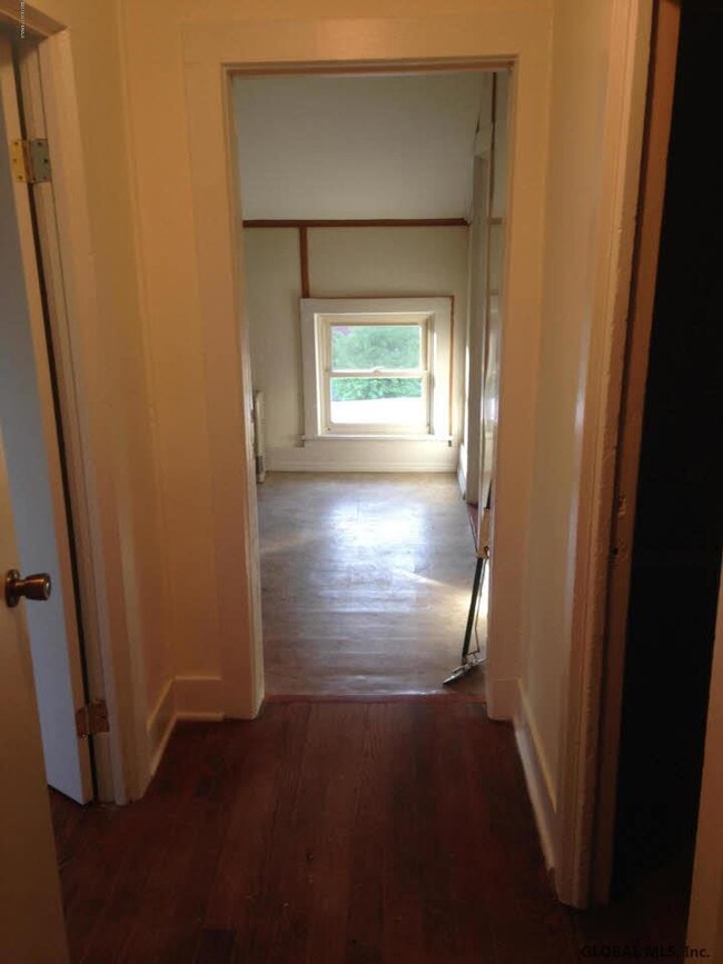 62 Crandall St, Glens Falls, NY 12801 - photo 4