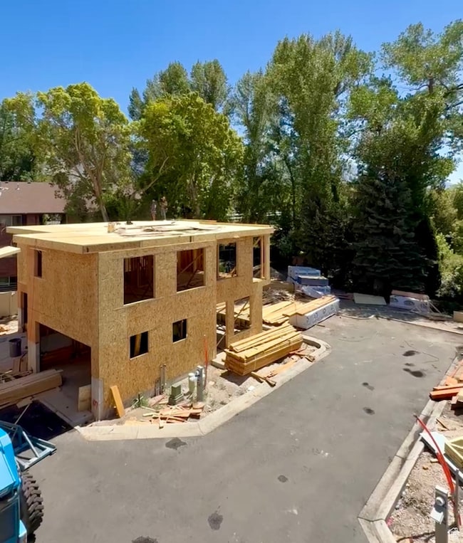 Aerial view of property and surrounding area