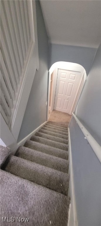 842 Stadelman Ave, Akron, OH 44320 - photo 5