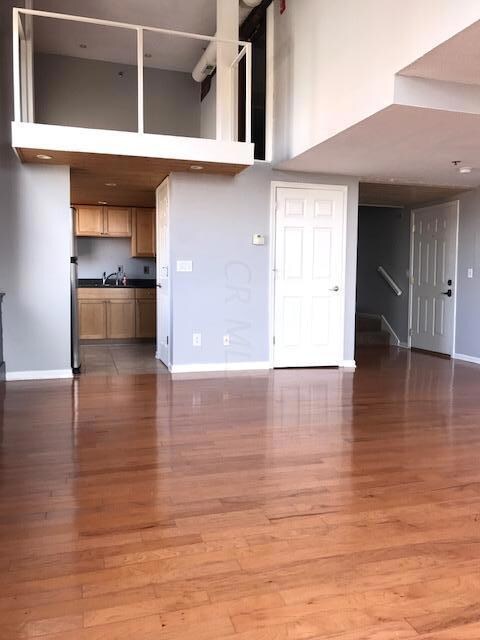 New Living 4