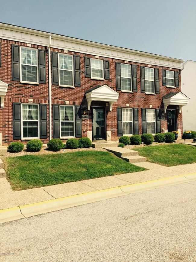 6705 Arbor Creek Dr unit 15, Louisville, KY 40228 - photo 2
