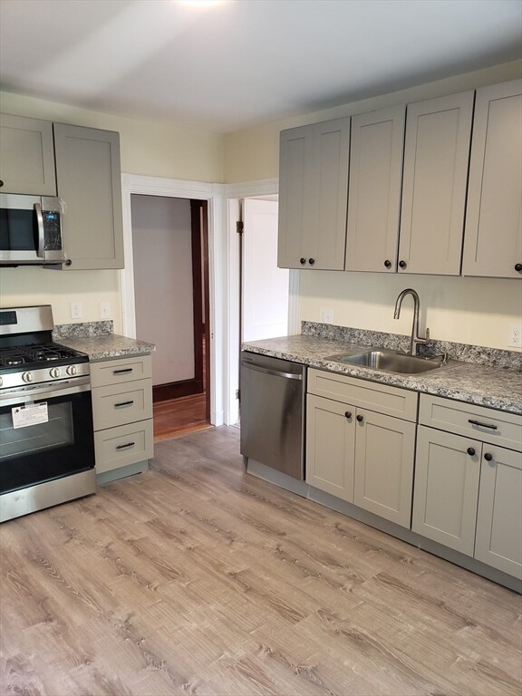 177 Lakeview Ave unit 2, Cambridge, MA 02138 - photo 2