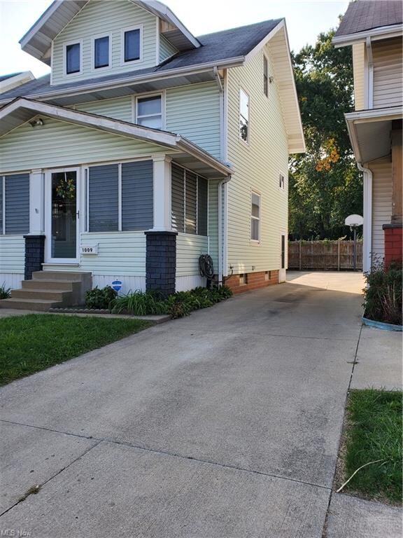 1009 Dartmouth Ave SW, Canton, OH 44710 - photo 2